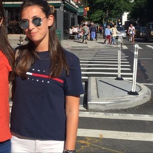 Tommy Hilfiger Navy tee